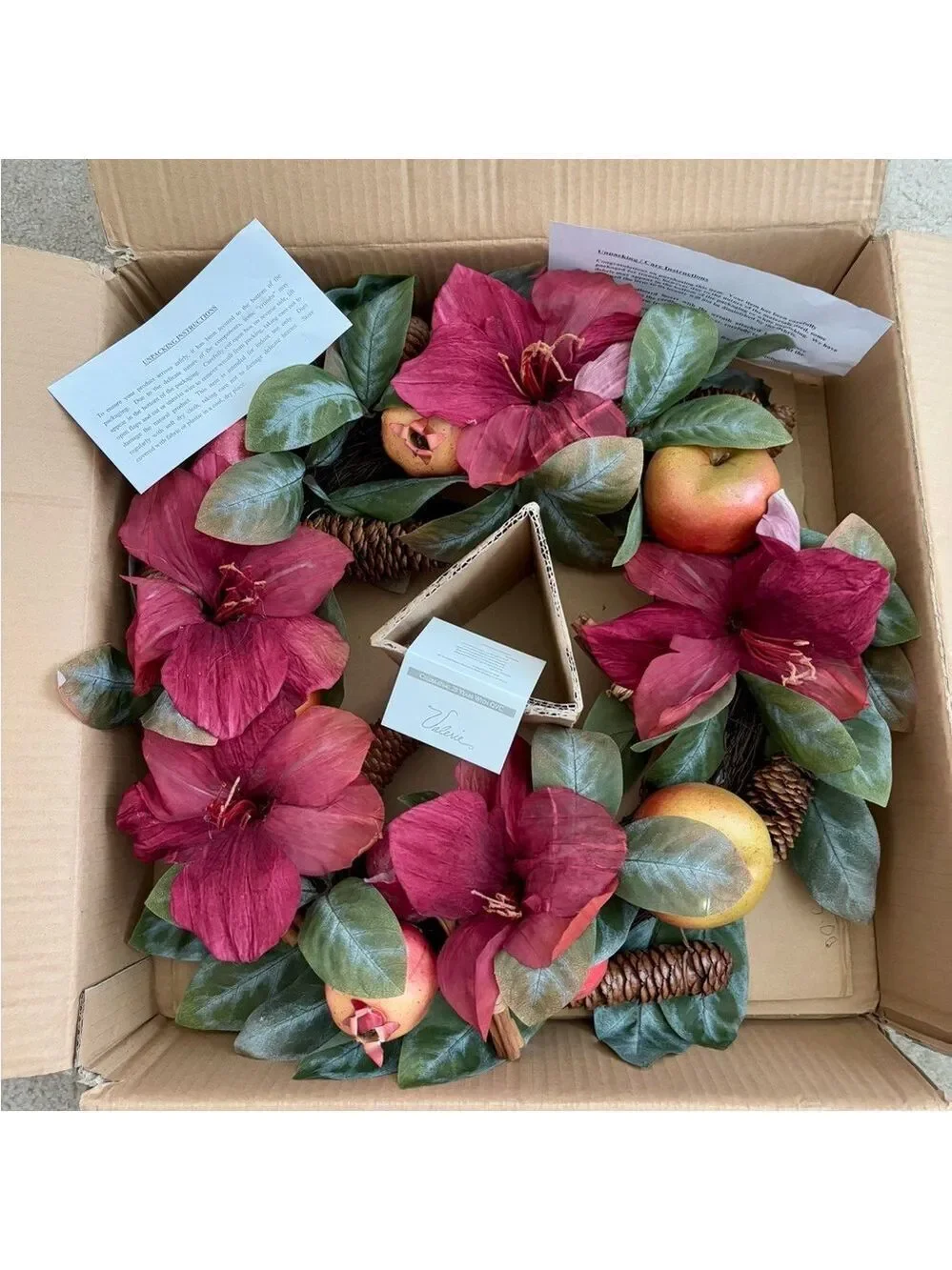 Valerie Parr Hill Holiday Wreath/New in Box/Elegant Faux Floral Home Décor